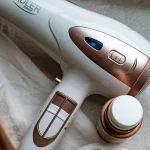 AD2248@12 USCATOR PAR IONIZARE 2200W AD 2248 ALB ADLER