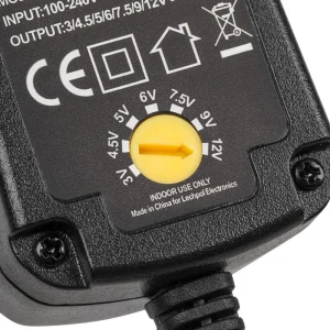 URZ1187A@4 ALIMENTATOR STABILIZAT UNIVERSAL 1500MA REBEL