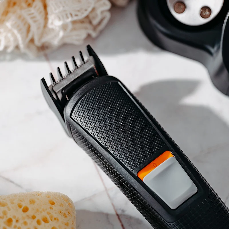 SET 5 IN 1 TRIMMER CU AFISAJ LED AD 2943 ADLER