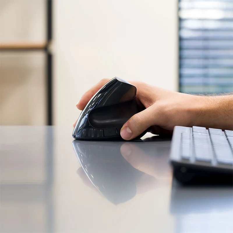 KOM1007@8 MOUSE VERTICAL WIRELESS WM500 REBEL