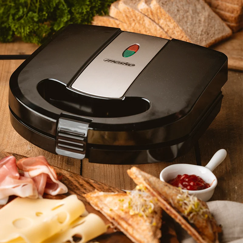 SANDWICH MAKER 3 IN 1 1000W MS 3045 MESKO