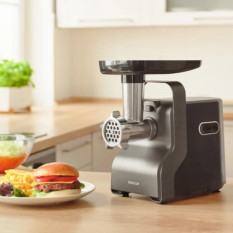 MASINA DE TOCAT CARNE 700 W SENCOR