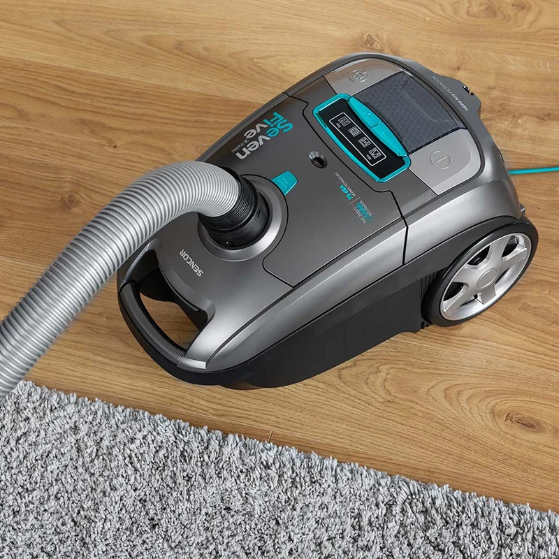 ASPIRATOR CU SAC NEGRU SENCOR